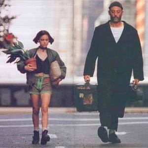 美女把屁股扒开把鸡鸡露出的视频
